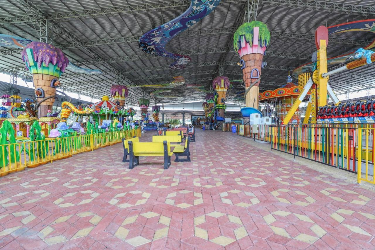 Capital O 49279 Chhab Chhaba Chhab Water Fun Park & Resort Damka Exterior foto